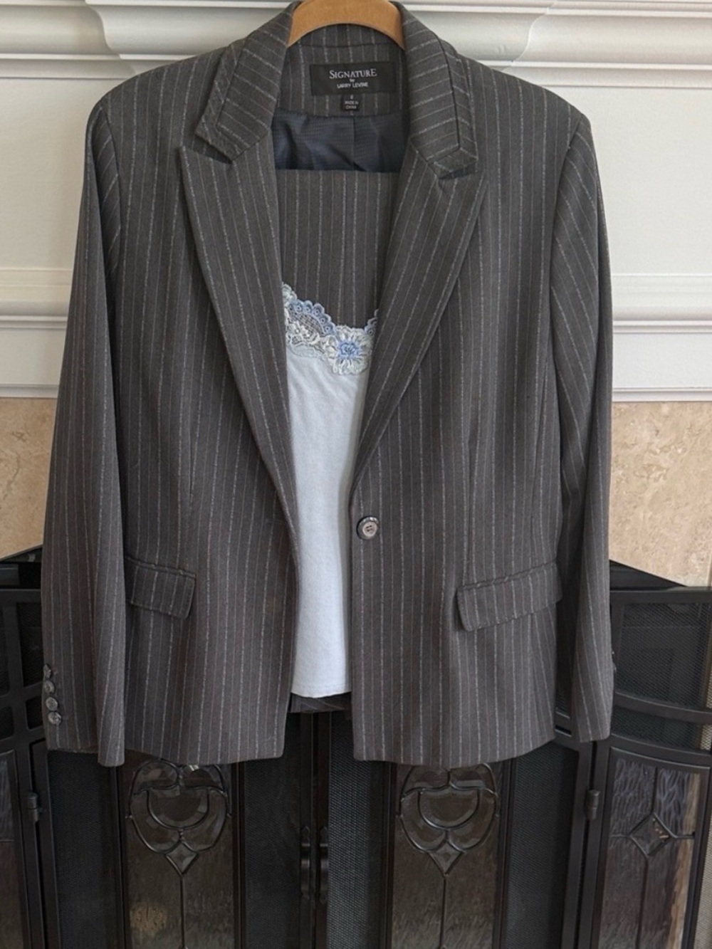 Signature Larry Levine Gray Pinstripe Skirt Suit Size 8 + Ann Taylor Shell